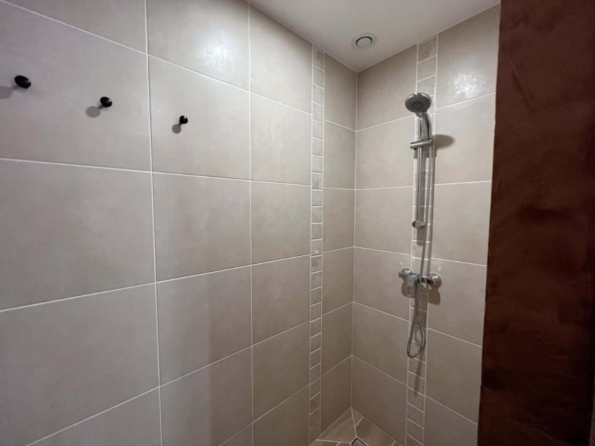 Bel Appartement Au Centre Du Vieux جويني المظهر الخارجي الصورة